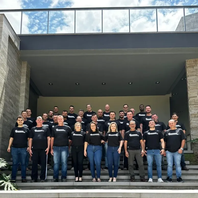 Logo Omega Construtora